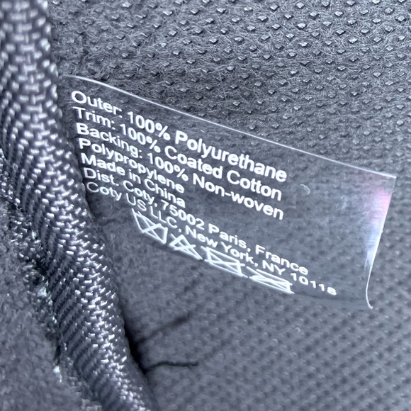 CALVIN KLEIN Fragrances Weekender Travel Duffle Gym Bag Grey color NEW / NWT - Picture 9 of 14